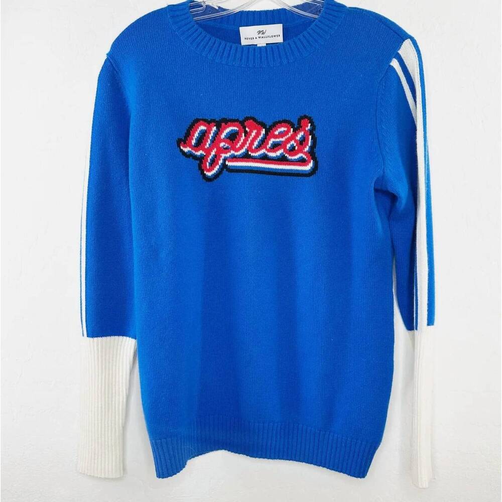 NEW NEVER A WALLFLOWER women's apres crew sweater in granada sky